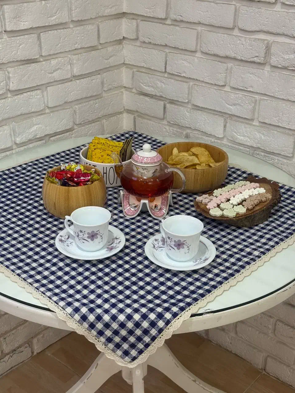 رومیزی پارچه‌ای|روفرشی|گنبد کاووس, |دیوار