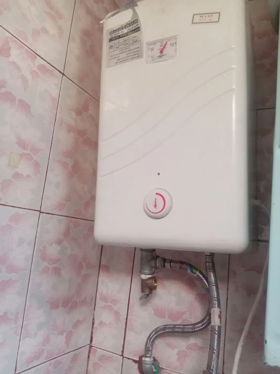 ابگرمکن دیواری برقی 30لیتری|آبگرمکن، پکیج، شوفاژ|خمینیشهر, |دیوار