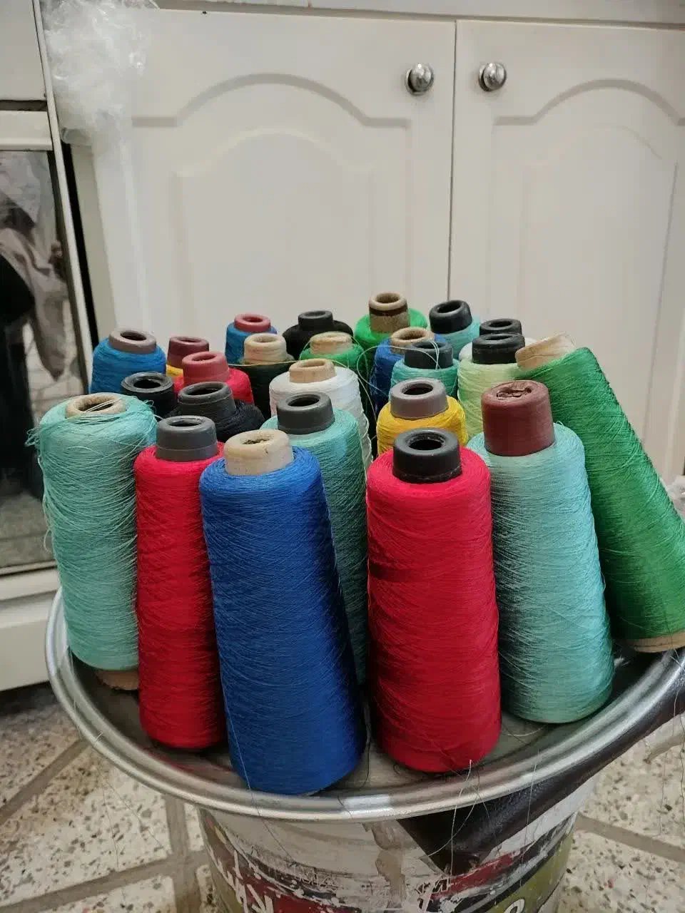 نخ گلدوزی|چرخ خیاطی و ریسندگی|تهران, مشیریه|دیوار