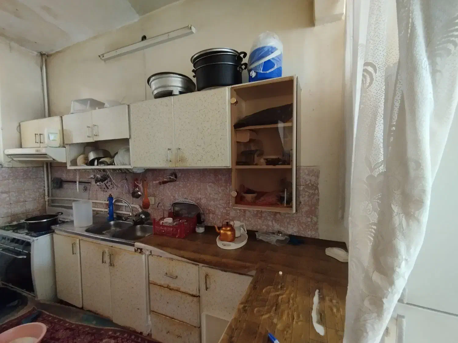 ۳ طبقه فروشی/ غیاث الدین جمشید|فروش خانه و ویلا|کاشان, پاپک|دیوار