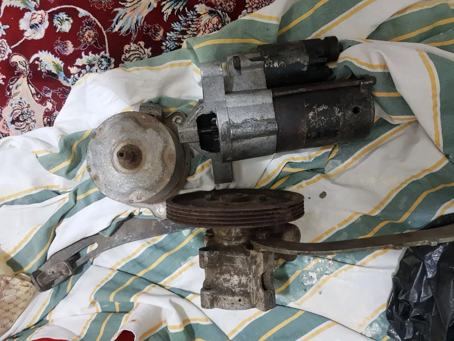 لوازم ماشین|قطعات یدکی و لوازم جانبی|قم, دروازه ری|دیوار