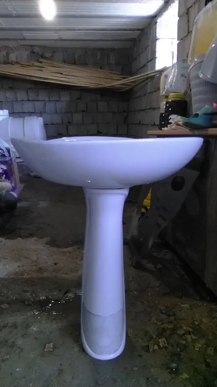 روشویی وشیر|لوازم سرویس بهداشتی|سیاهکل, |دیوار