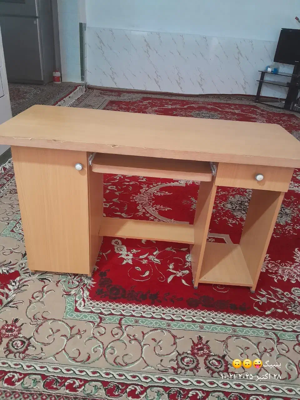 میز کامپوتر قیمت مناسب|میز تحریر و کامپیوتر|اندیمشک, |دیوار