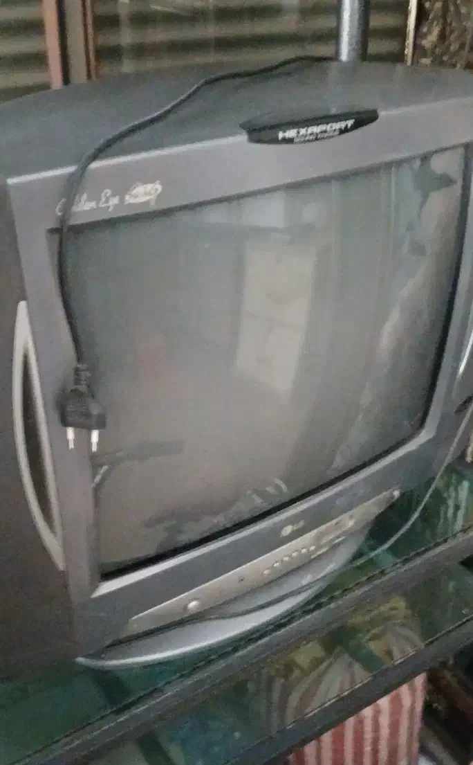 تلویزیون ۲۱ و غیره.|تلویزیون و پروژکتور|خرم‌آباد, |دیوار