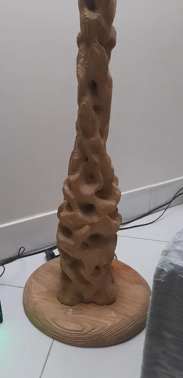 آباژور ایستاده چوب گردو به شرط کارشناس|چراغ خواب و آباژور|تهران, کیانشهر|دیوار