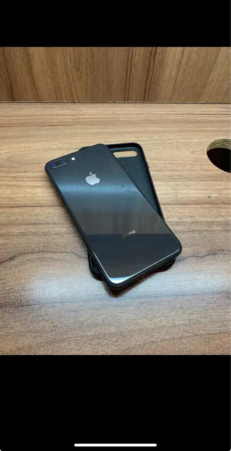 ایفون ۸پلاس (عتیقه )|موبایل|تهران, فردوسی|دیوار