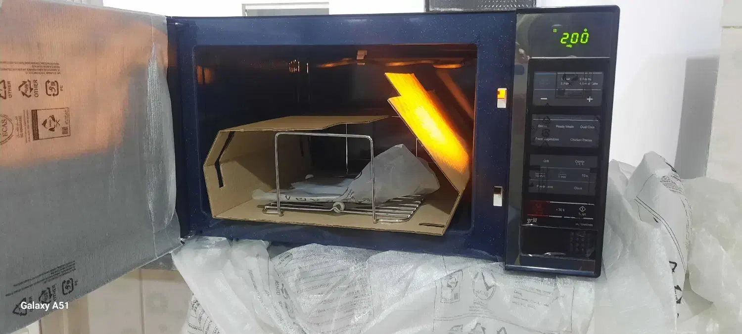 مایکروویو ۴۰لیتری سامسونگ|اجاق گاز و لوازم برقی پخت‌وپز|نسیم‌شهر, |دیوار