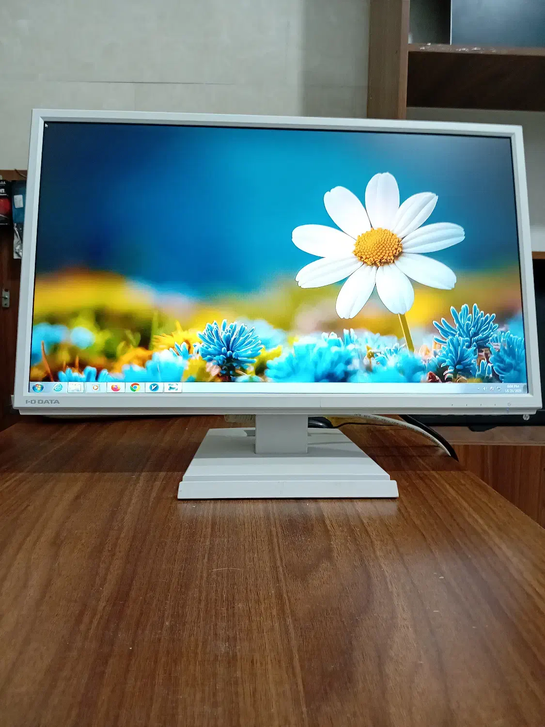 مانیتور 22 اینچ از برند ژاپنی io data|قطعات و لوازم جانبی رایانه|بابل, |دیوار