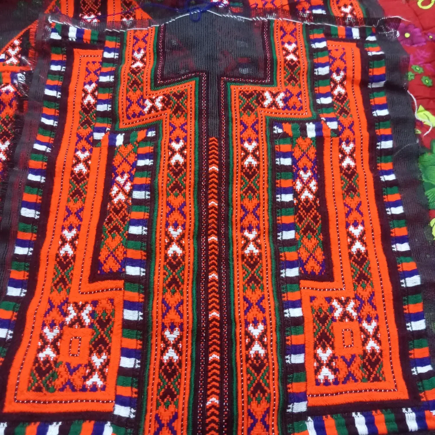 زی آستین|لباس|سراوان, |دیوار