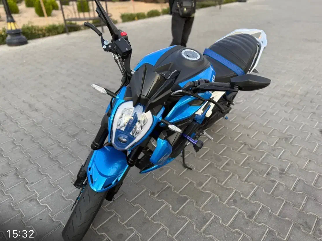 بلنتا۳۰۰z2جفت سیلندروارداتی کم کارمدل۱۴۰۰|موتورسیکلت|تبریز, |دیوار