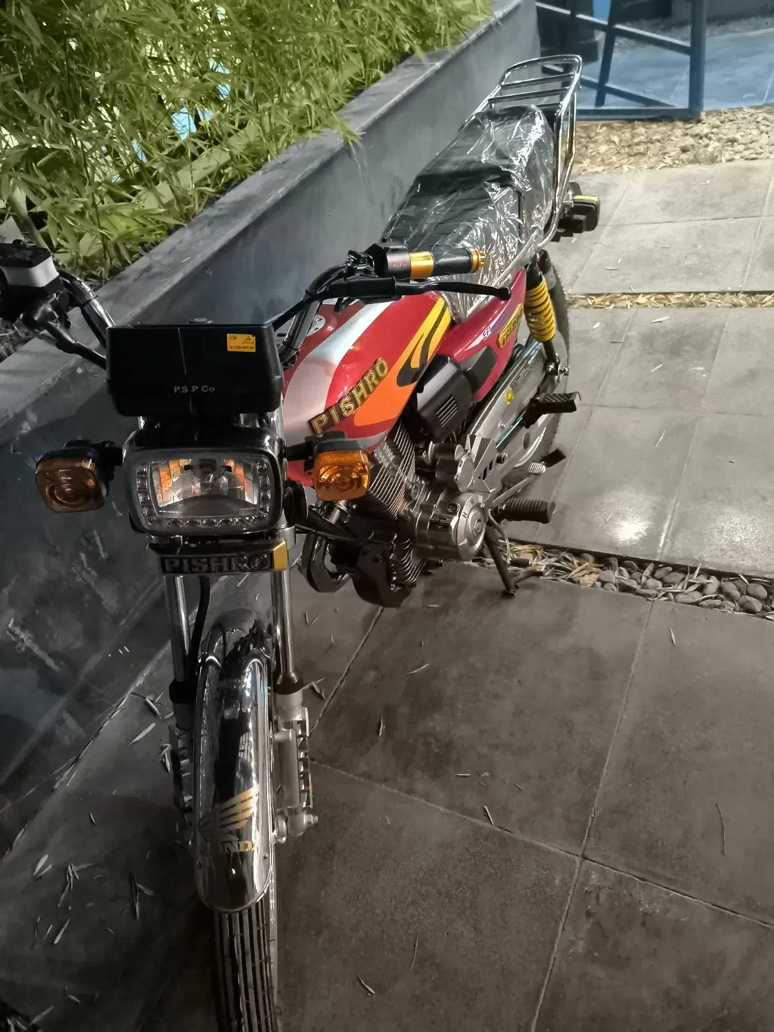 200پیشرو|موتورسیکلت|مشهد, بهمن|دیوار