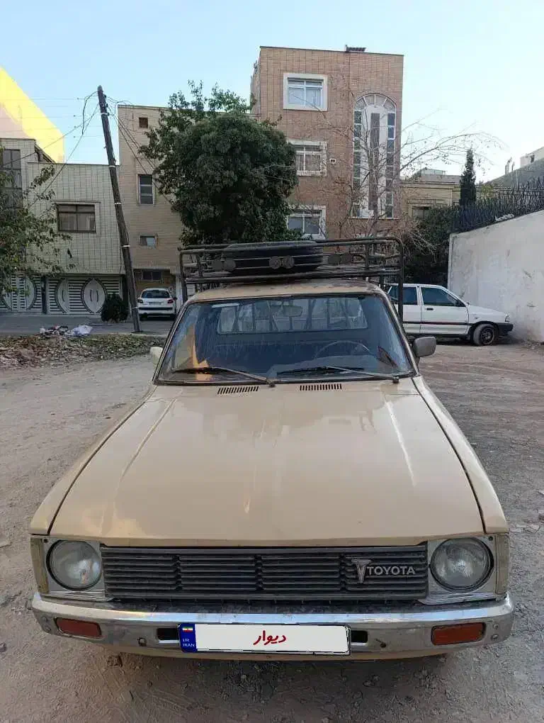وانت تویوتا ۱۹۸۱ میلادی پنج غلاب کولردار|خودرو سواری و وانت|اصفهان, بوستان ناژوان|دیوار