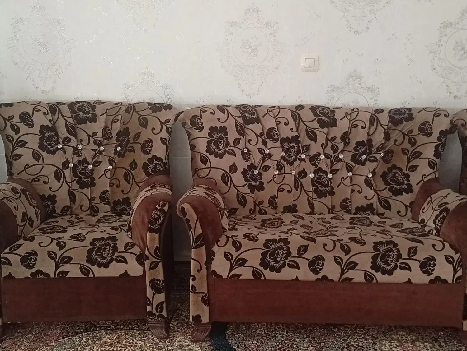 مبل|مبلمان خانگی و میز عسلی|بم, |دیوار