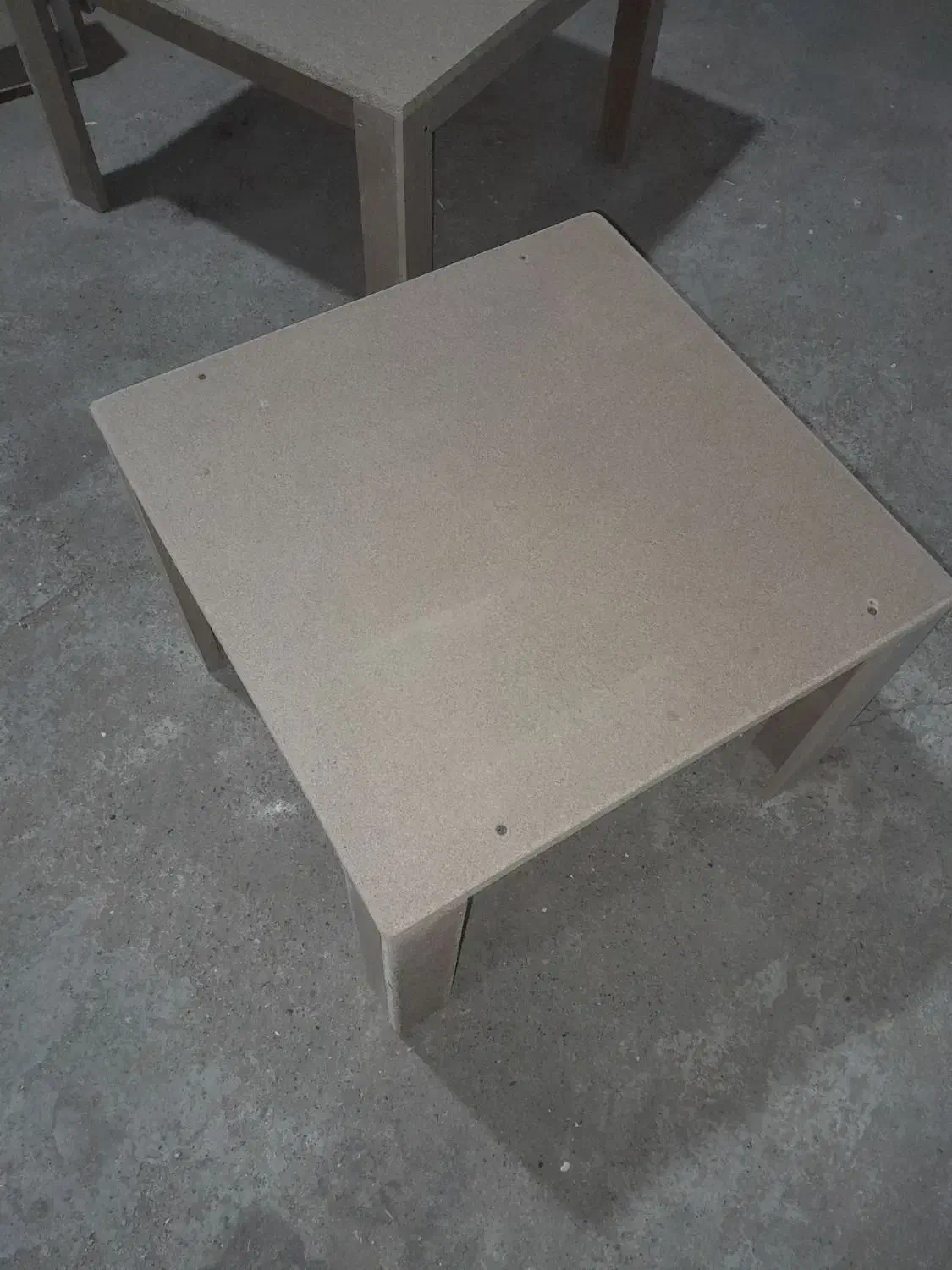 کُرسی|مبلمان خانگی و میز عسلی|بیرجند, |دیوار