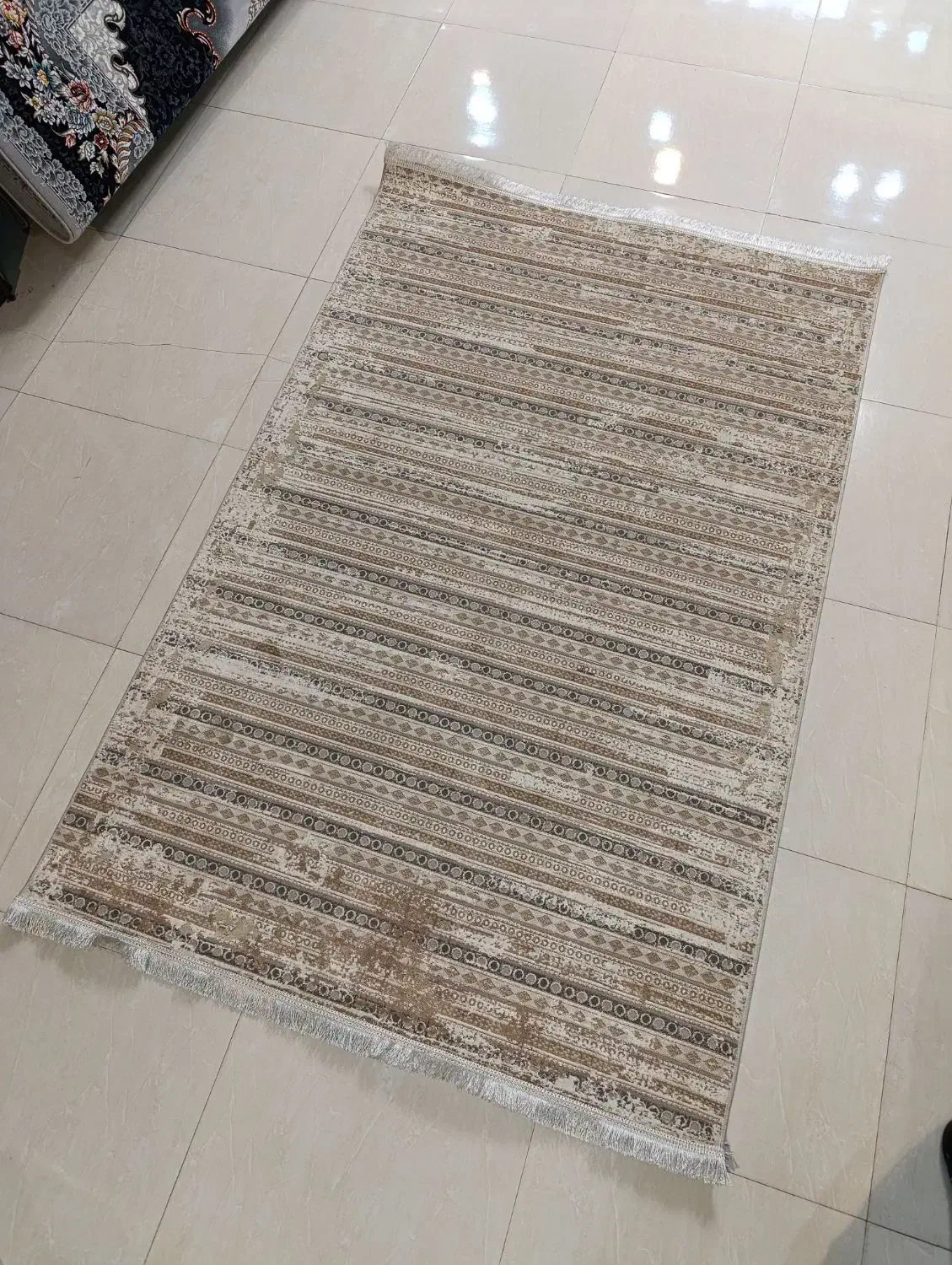 قالیچه مدرن ۴ متری|فرش|مشهد, توس (بلوار توس)|دیوار