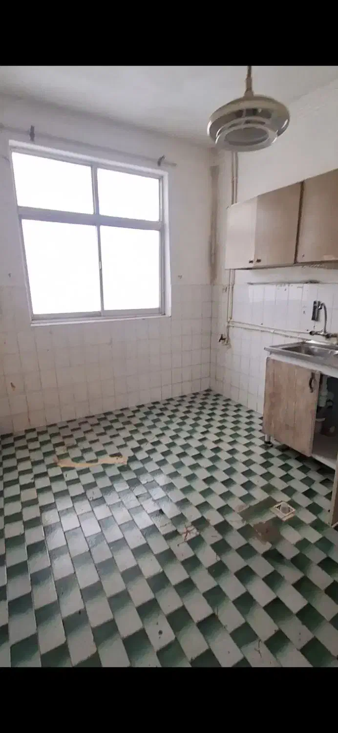 اجاره ۱۰۰ متری ویلایی،،برای انبار|اجارهٔ خانه و ویلا|رشت, یخسازی|دیوار