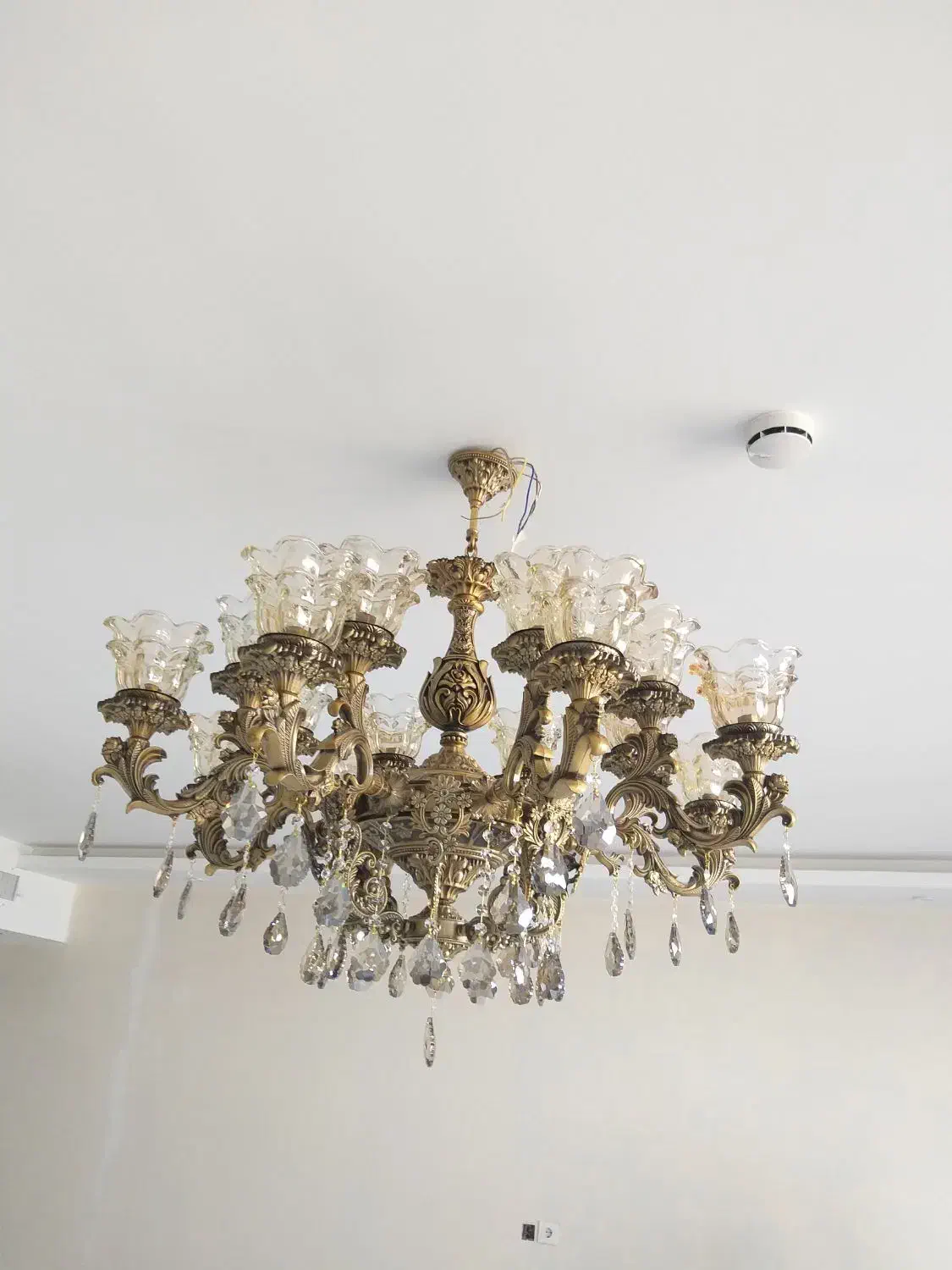 برقکار باکمترین قیمت خدمات، تعمیرات برق،رفع اتصالی|خدمات پیشه و مهارت|اصفهان, احمدآباد|دیوار