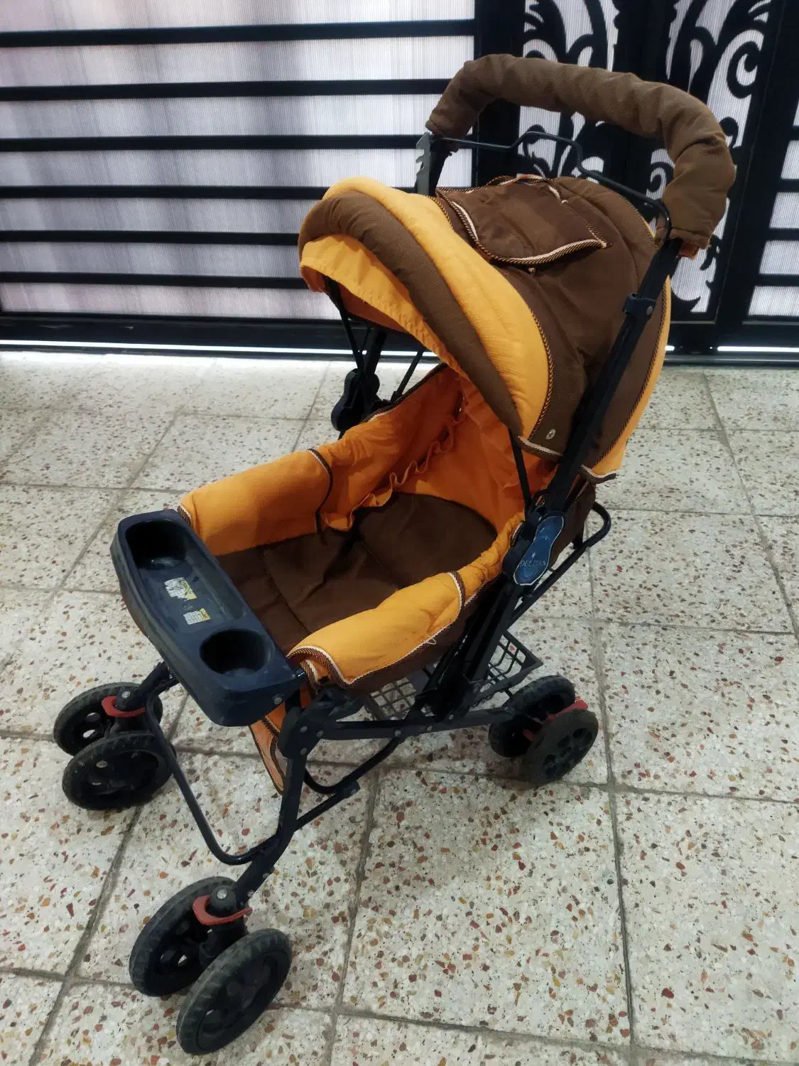 کالسکه بچه|کالسکه و لوازم جانبی|شاهین‌شهر, خانه کارگر|دیوار