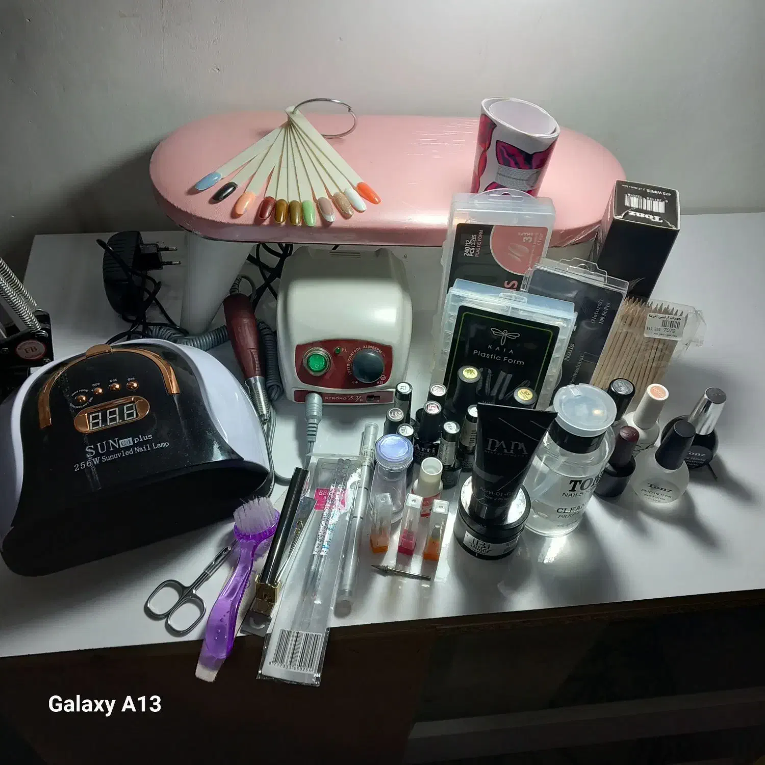 لوازم کاشت ناخن|آرایشی، بهداشتی، درمانی|تربت‌حیدریه, بالا ولایت|دیوار