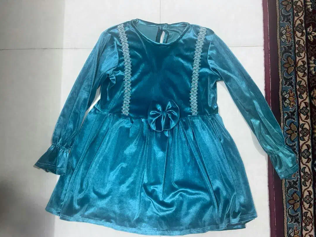 دخترانه|کفش و لباس بچه|شیراز, بعثت|دیوار