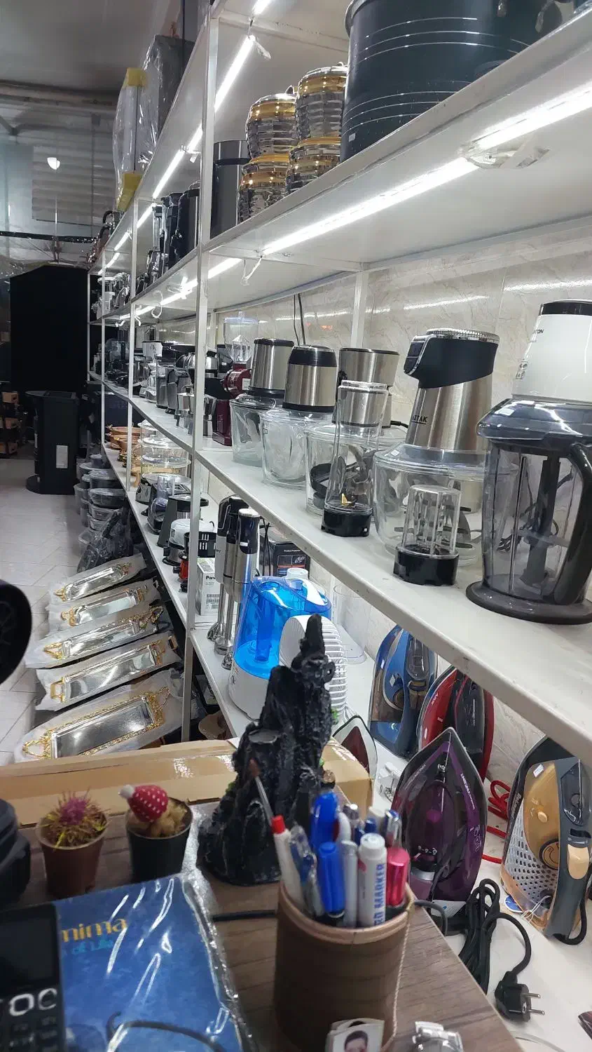 استخدام فروشنده خانم|استخدام بازاریابی و فروش|حمیدیا, |دیوار