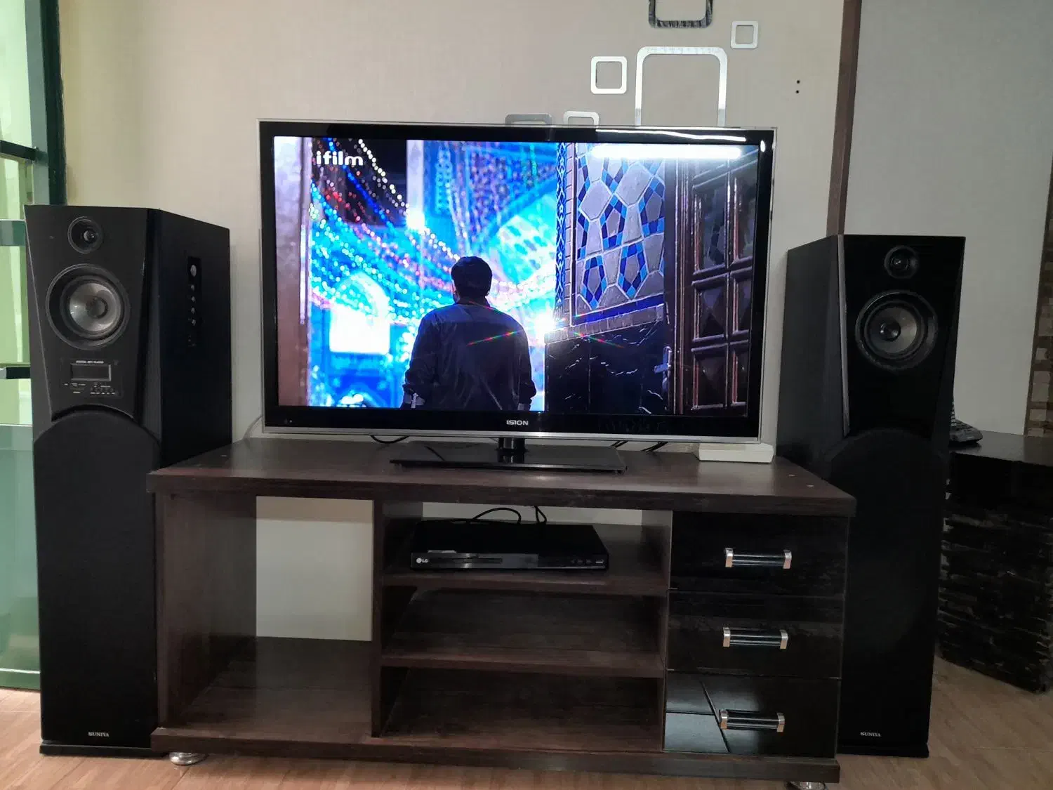 لوازم منزل|تلویزیون و پروژکتور|کرج, بنیاد|دیوار