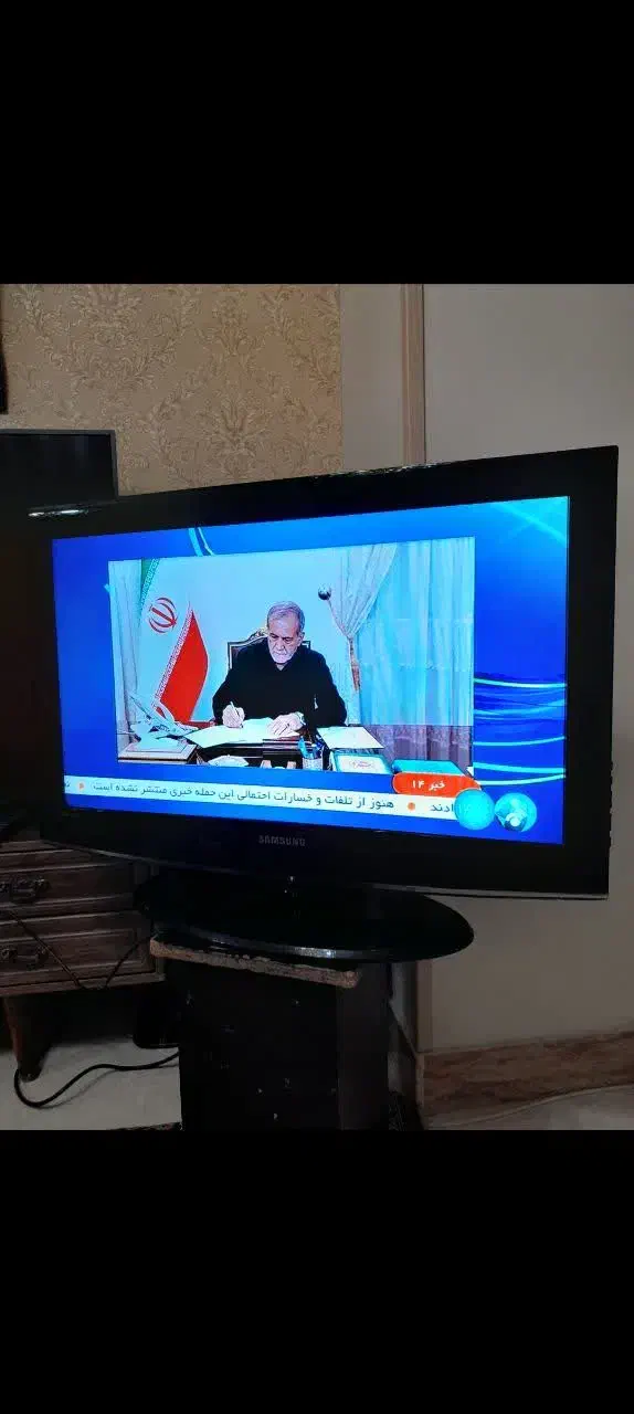 تلویزیون ال سی دی سامسونگ ۳۲ اینچ اصلی در حد آکبند|تلویزیون و پروژکتور|تهران, خانی آباد نو شمالی|دیوار