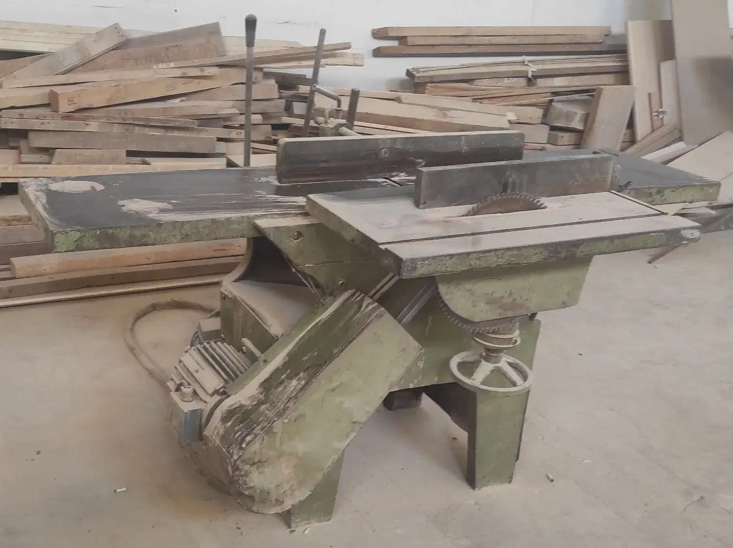 فروش کامل وسایل نجاری|ابزارآلات|شاهینشهر, شهرک صنعتی مورچه خورت|دیوار