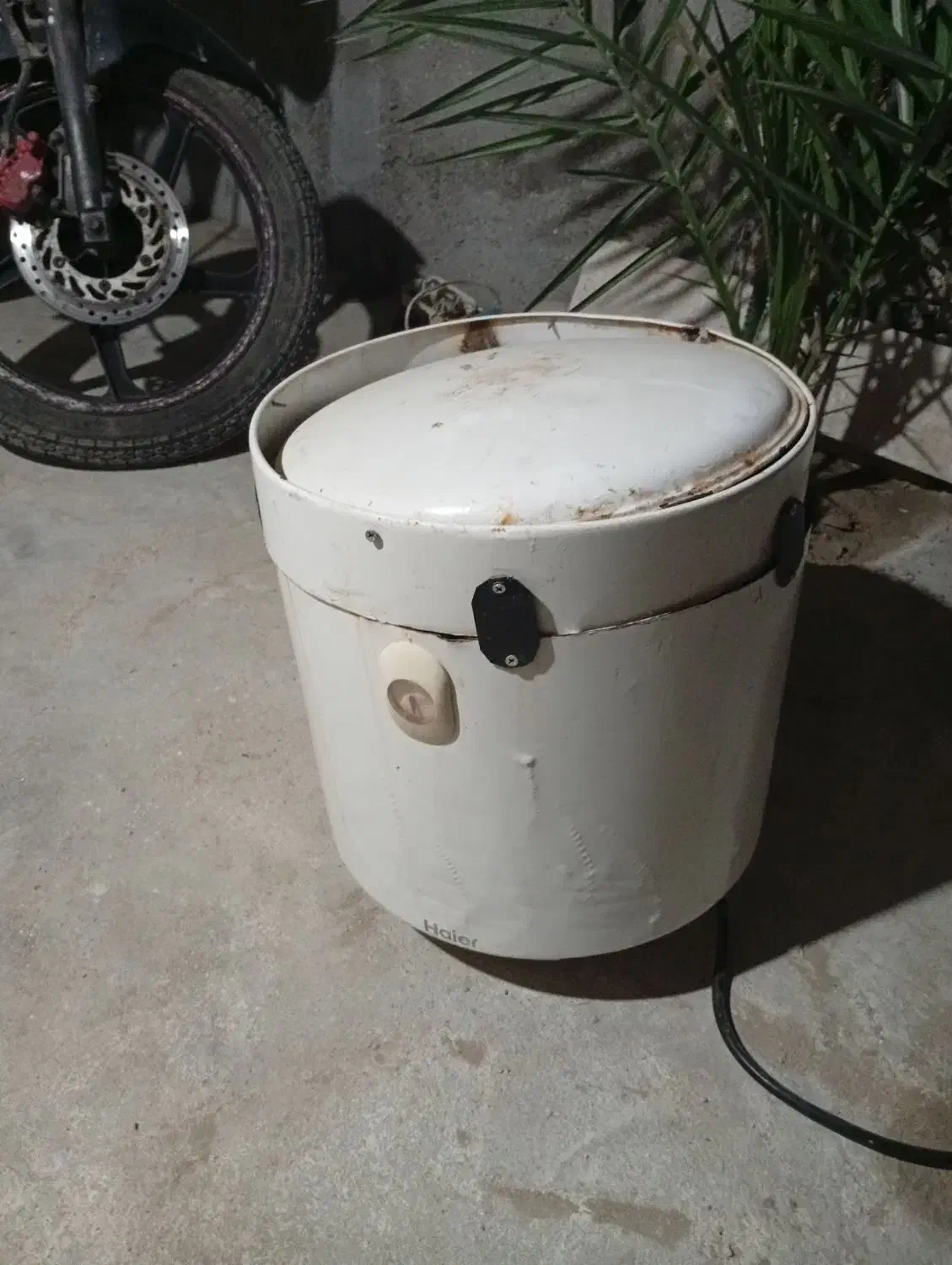 آبگرمکن دو عدد|آبگرمکن، پکیج، شوفاژ|قشم, |دیوار