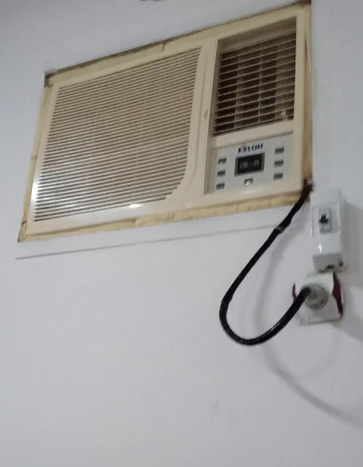 کولر گازی  پنجره ای|کولر گازی و فن‌کوئل|چمستان, |دیوار