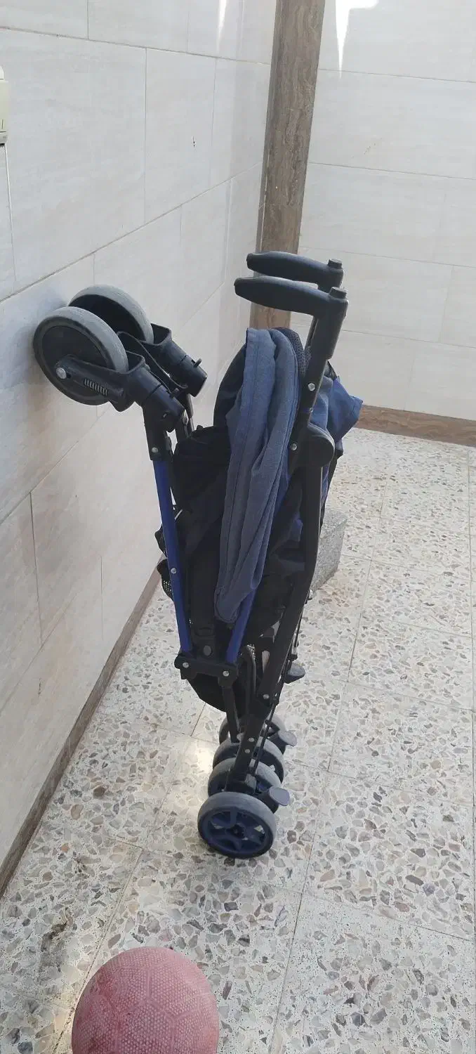 کالسکه عصای تخفیف داره|کالسکه و لوازم جانبی|تیران, |دیوار