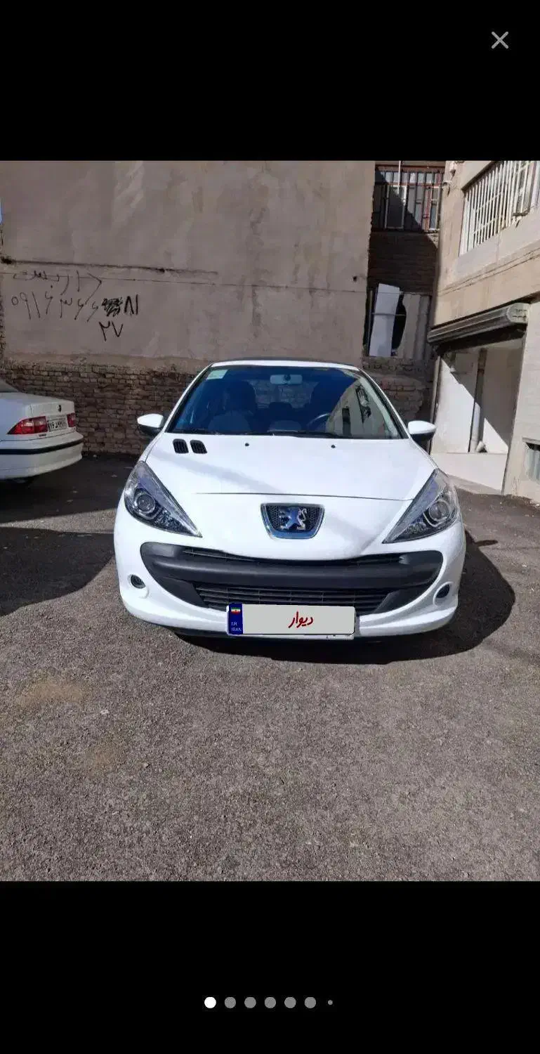 207 پانا سقف شیشه ای سفید رنگ مدل ۱۴۰۱|خودرو سواری و وانت|خرم‌آباد, |دیوار