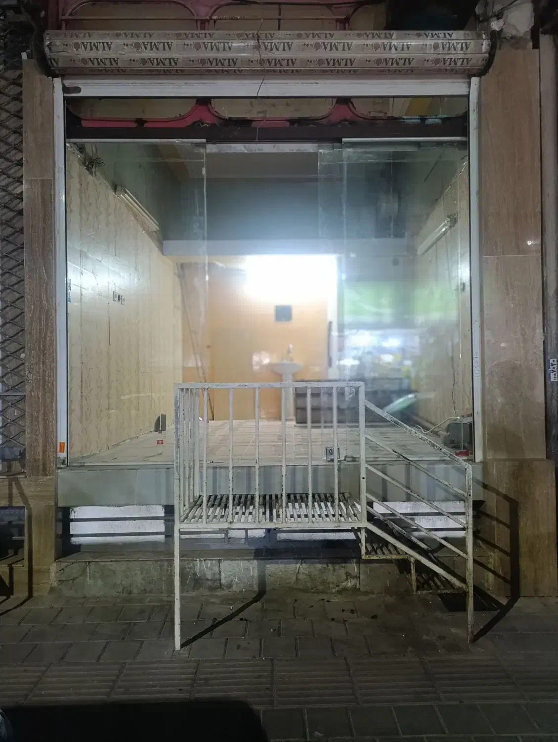 مغازه تجاری جهت کرسی بلند|اجارهٔ مغازه و غرفه|ملارد, |دیوار