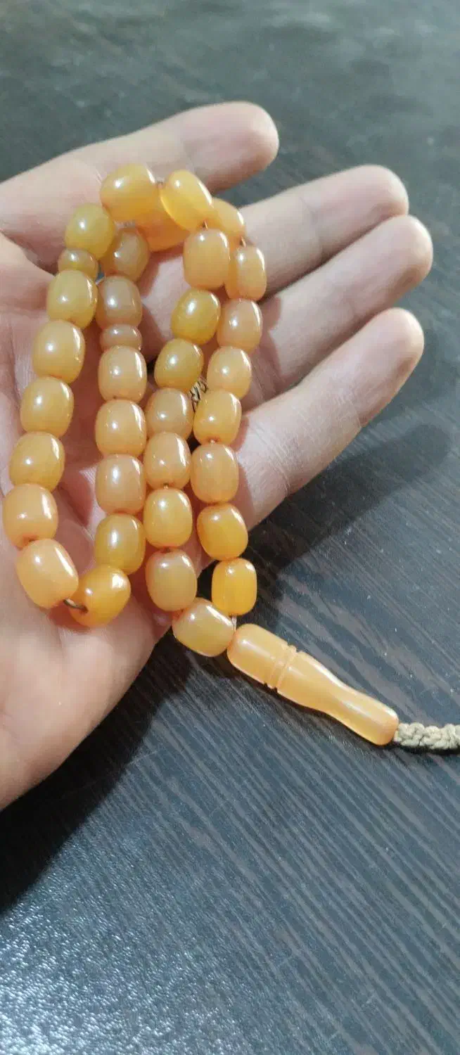 تسبیح سندلوس بو دار|کلکسیون اشیاء عتیقه|قم, ولیعصر|دیوار