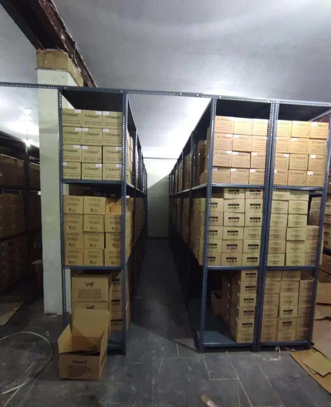 پیچ ومهره ای قفسه گری رنگ|فروشگاه و مغازه|پرند, فاز ۰|دیوار