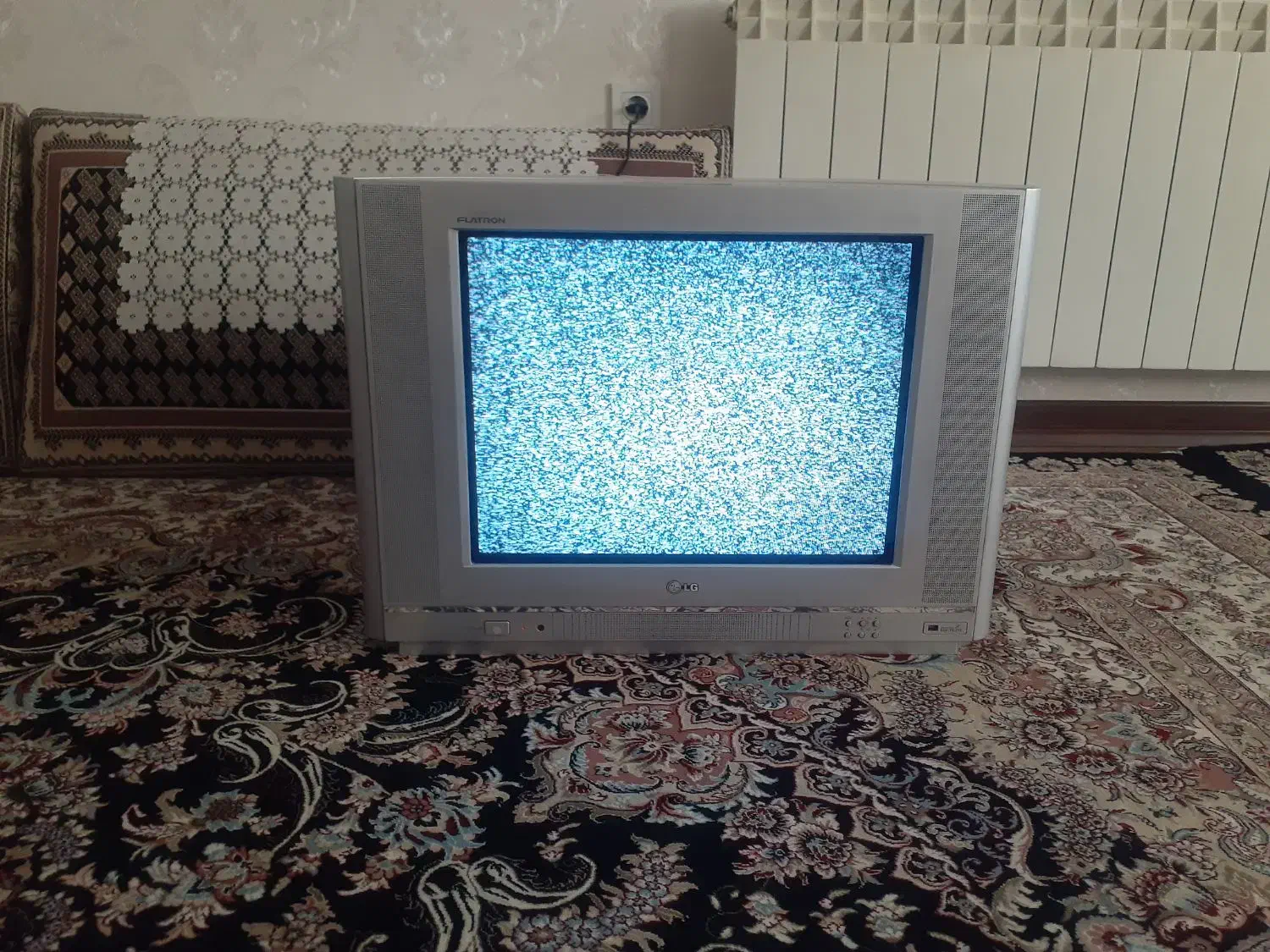 تلویزیون|تلویزیون و پروژکتور|اراک, |دیوار