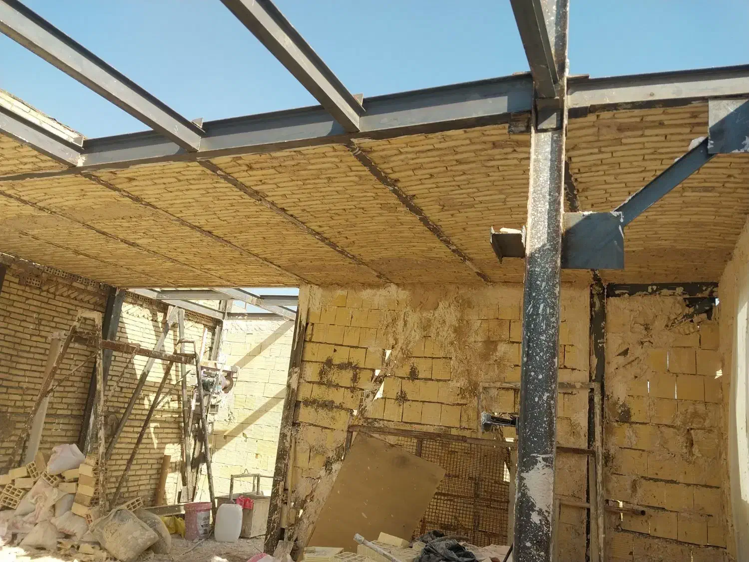 بنایی صفر تا صد + گچکاری + کاشی و سرامیک|خدمات پیشه و مهارت|مشهد, سیلو|دیوار