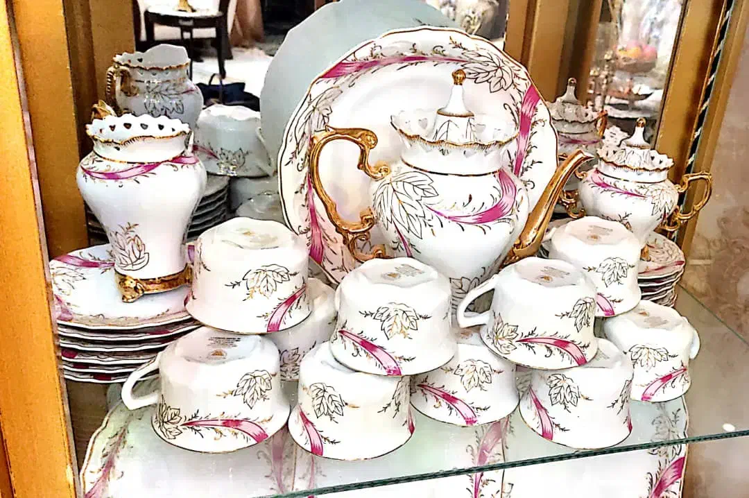 سرویس چینی دست ساز|ظروف سرو و پذیرایی|فولادشهر, C5|دیوار