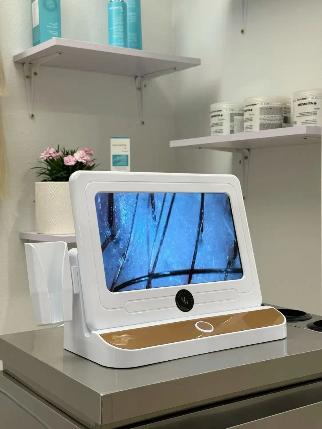 تخفیف ویژه لاین اسکراب اسکالپ کف سر|خدمات آرایشگری و زیبایی|سبزوار, فرهنگیان|دیوار