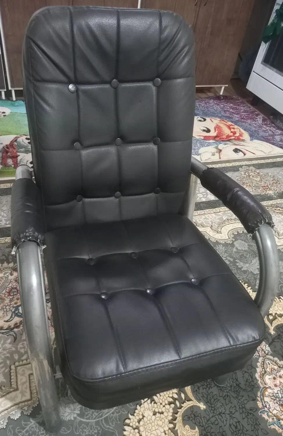 ۴ عدد صندلی اداری سالم|مبلمان اداری|شاهینشهر, شهرک گلدیس|دیوار