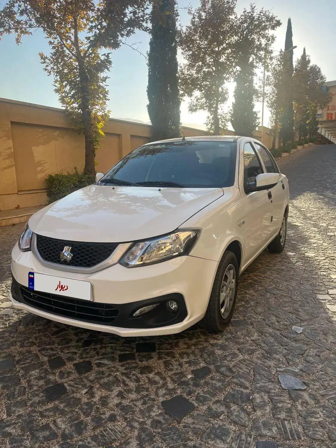 ساینا اس 85 گانه 1403 فابریک|خودرو سواری و وانت|شیراز, شهرک بزین|دیوار