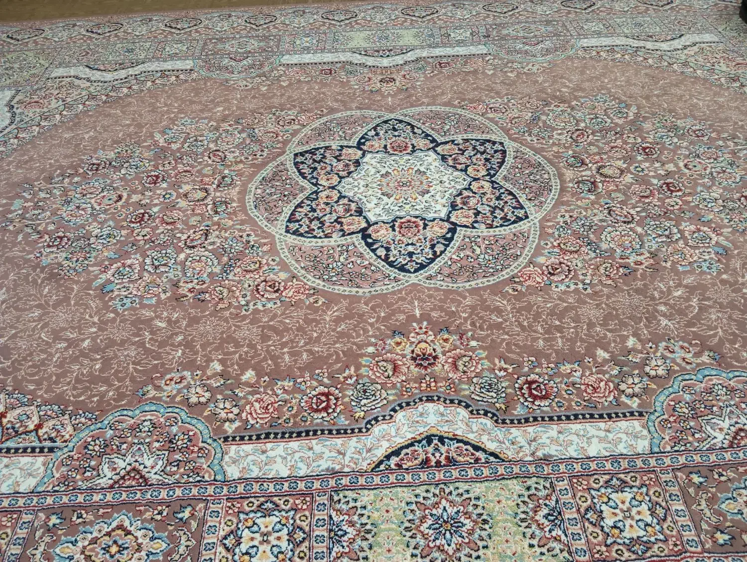 فرش 9 متری سالم  و بدون کوچکترین  ایراد|فرش|قزوین, |دیوار