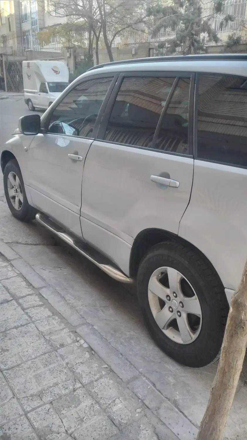 سوزوکی گرند ویتارا ۲۰۰۹ اتوماتیک نقره ای|خودرو سواری و وانت|مشهد, شریف|دیوار