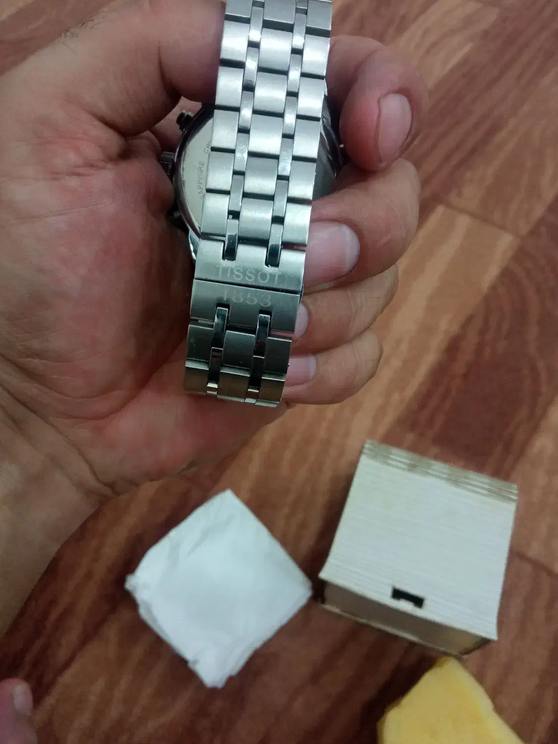 تیسوت ساعت|ساعت|مریوان, |دیوار