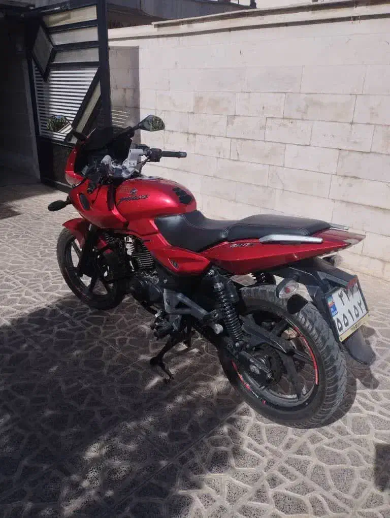 پالس ۲۲۰ مدل ۹۰|موتورسیکلت|مشکین‌دشت, |دیوار