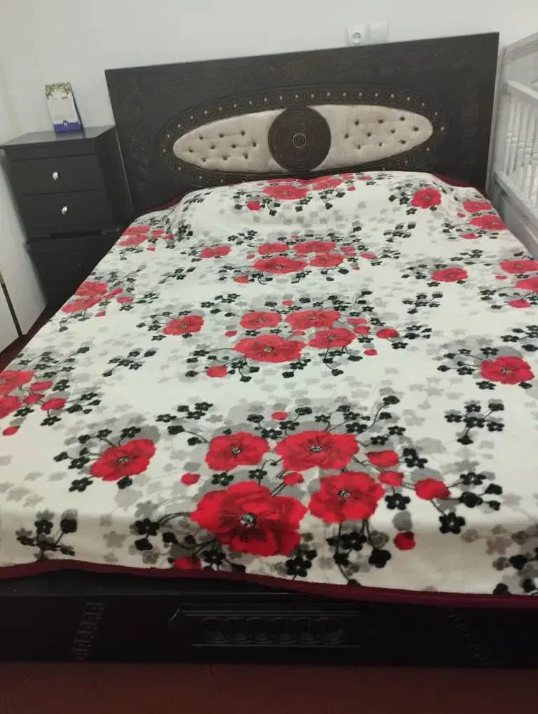 فروش تختخواب دونفره و دوعدد پاتختی|تخت و سرویس خواب|فارسان, |دیوار