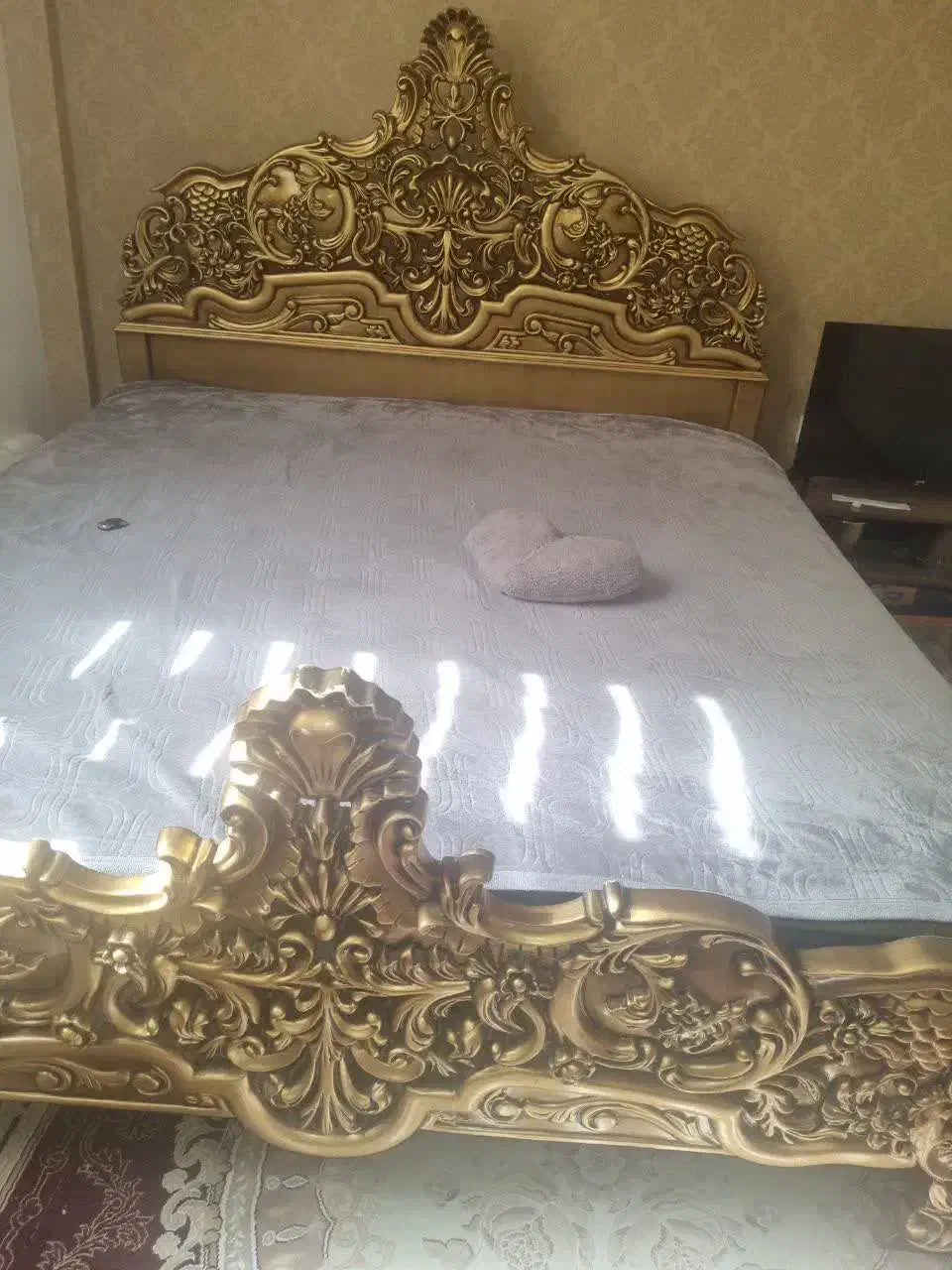 تخت و ایینه|تخت و سرویس خواب|مشهد, الهیه|دیوار