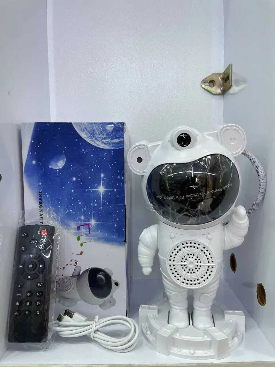 چراغ خواب اسپیکر دار کهکشانی طرح آدم فضایی بزرگ|سیستم صوتی خانگی|کرمان, |دیوار