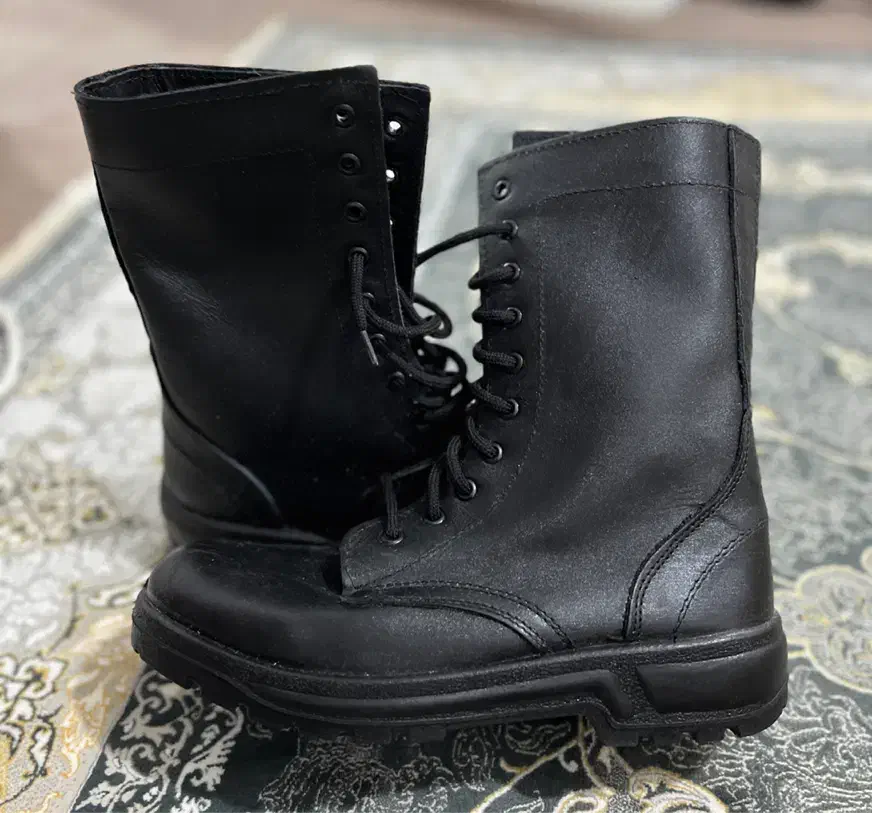 پوتین شهپر|کیف، کفش، کمربند|سقز, |دیوار