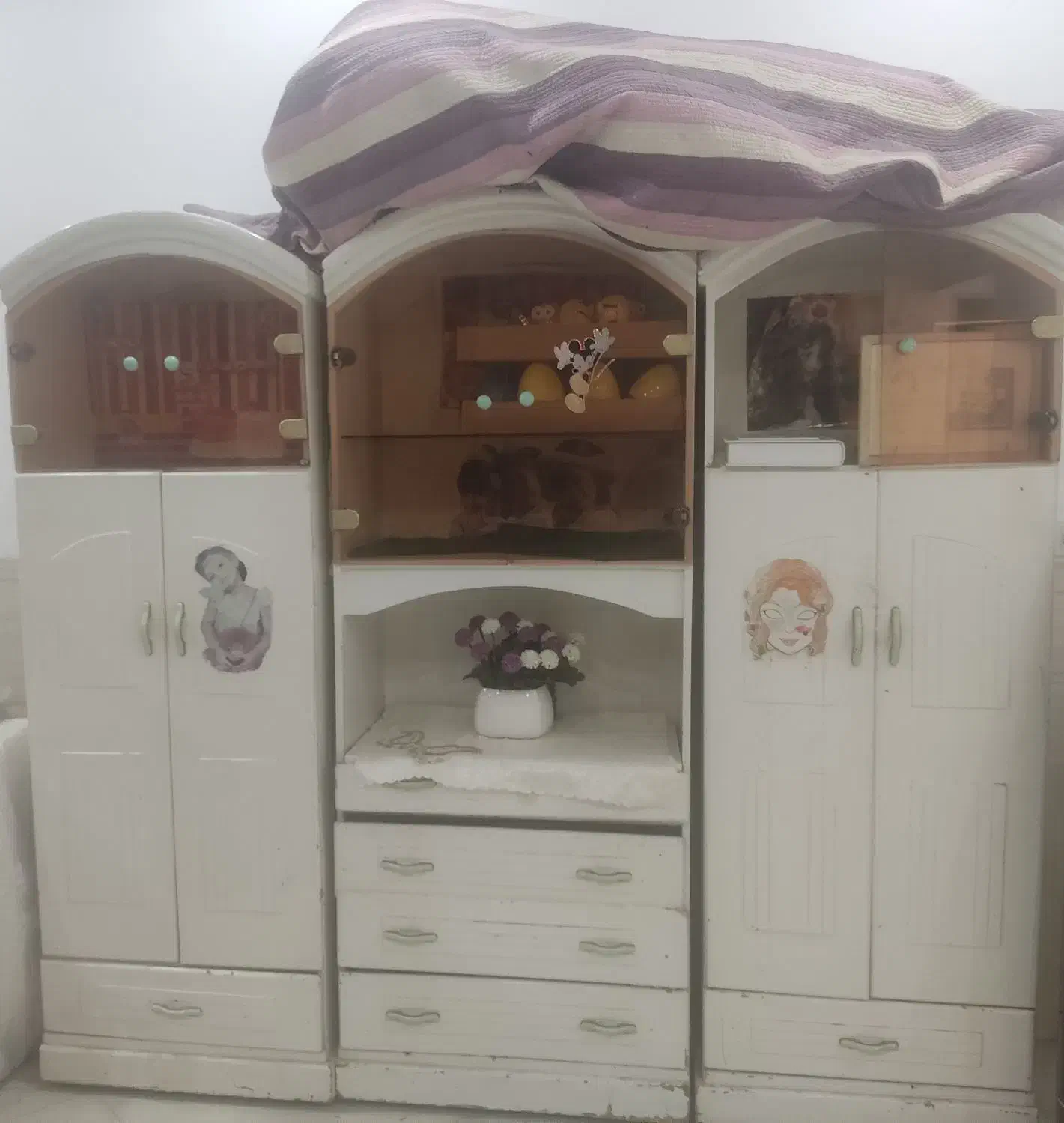 کمد|جاکفشی، کمد، دراور|یزد, |دیوار